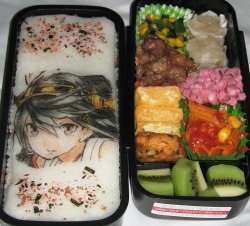 laughingsquid:  Mom Makes Highly Detailed Anime Character Bento Boxes for Her Kids