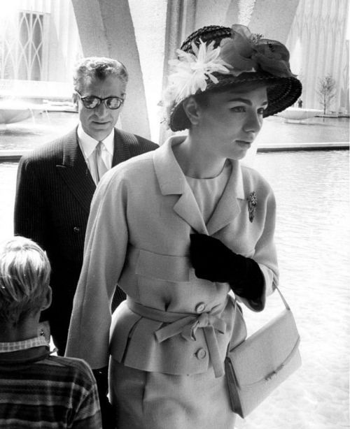 kleenextasteslikeclouds:The glamorous and beautiful Shahbanu Farah Diba Pahlavi, last empress of Ira
