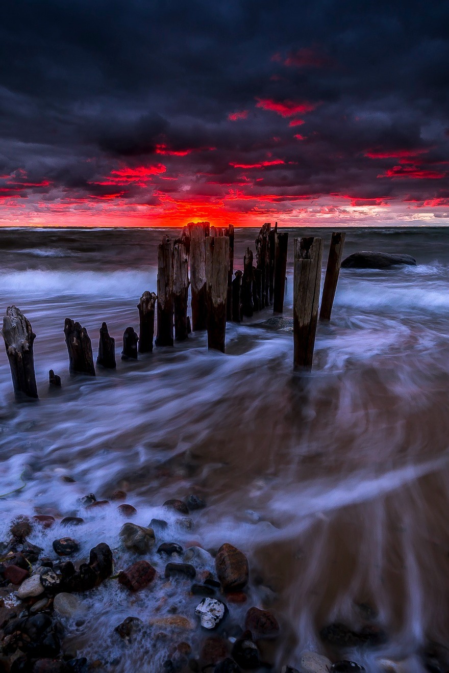 sundxwn:  A foreboding sunset.. by Fred Åge Hol