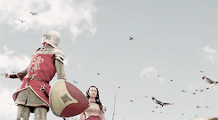 ronesweasley:Once a king or queen of Narnia, always a king or queen of Narnia.