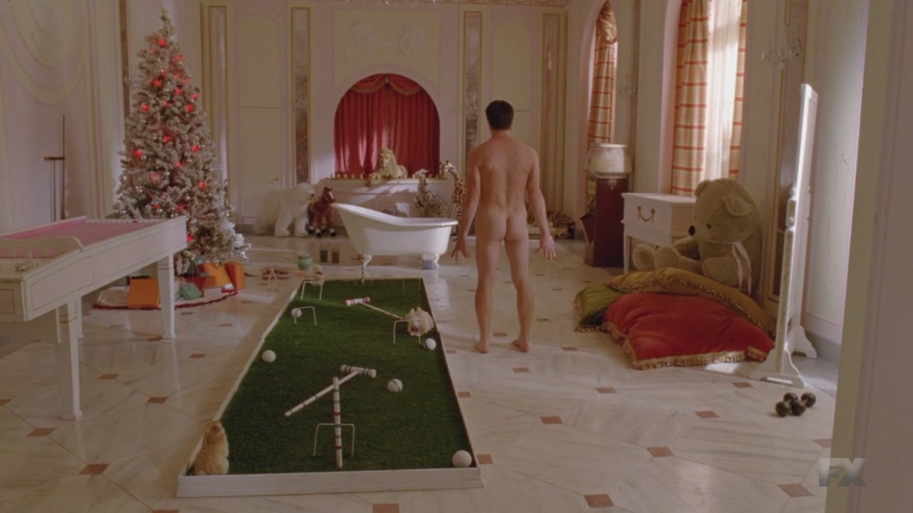 Male Celebs Naked