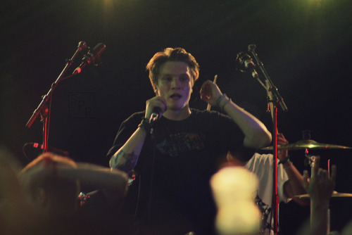 stuart-peach-photography:  Neck Deep on Flickr.Don’t reuploadFacebook 