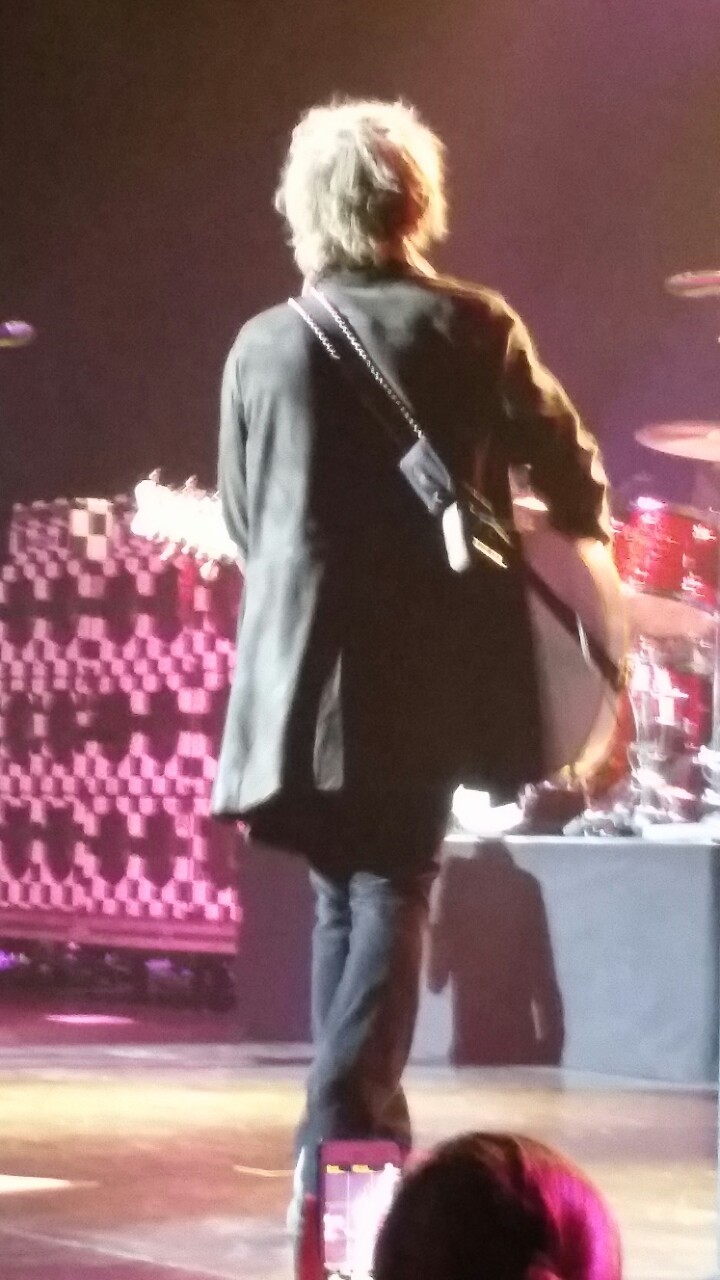 pim2:  Cheap Trick Rosemont Chicago, IL 6-20-14 
