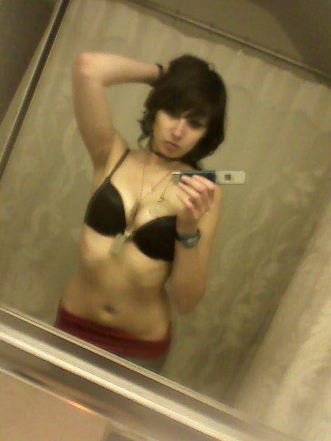 mymarinemindpart2:  Sexy Military GF pt 1