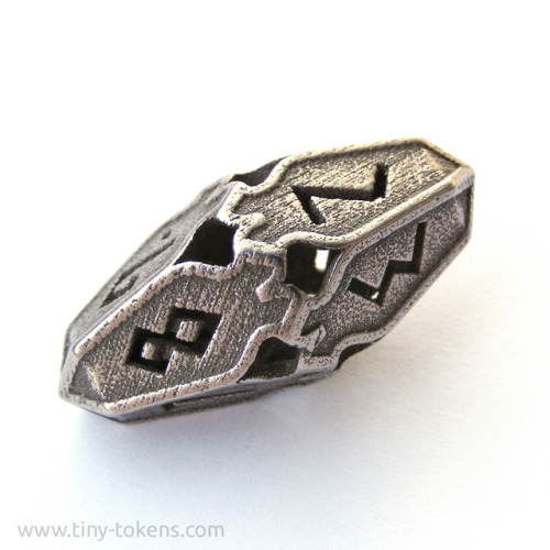 I also designed a smaller version of my Amonkhet d10 spindown dice. This one is 3d-printed in steel 