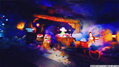  Full Ride-Through: Take a trip aboard Seven Dwarfs Mine Train in New Fantasyland (x)  i cant wait to finally go on this today!
