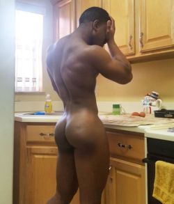 1rulenodrawz:  1997jaydee:  thagoodgood:   Who do you want butt ass naked in your kitchen????!!!!  1  2  3  4  5  6   7   8   1:8  2,7,8