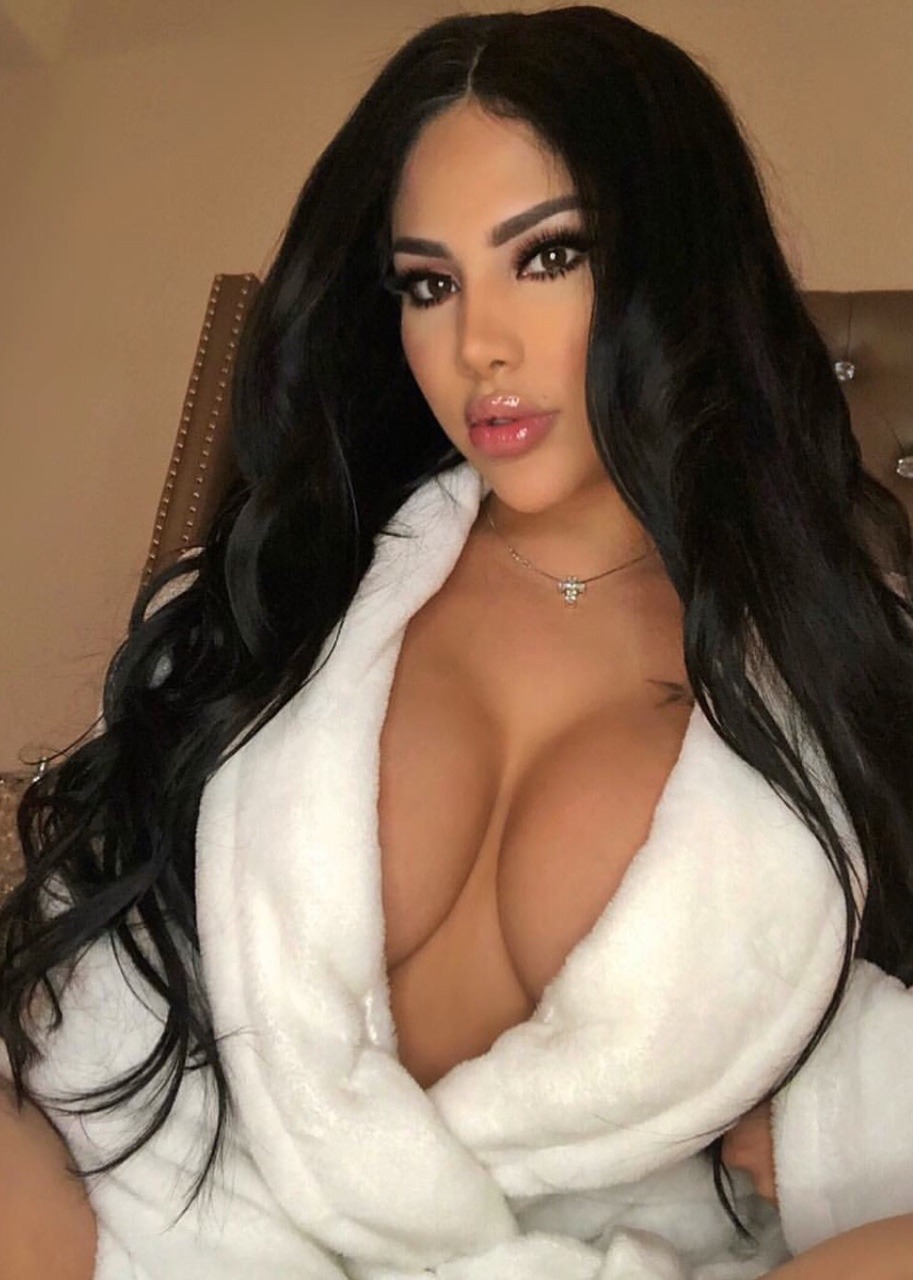 Degraded and Upgraded: Bimbofied Rackstarz