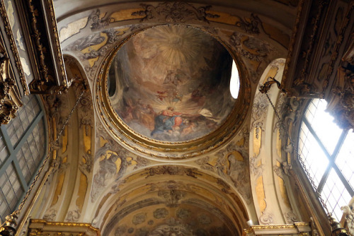 speciesbarocus:San Martino, Bologna.Frescoes by Vittorio Bigari.