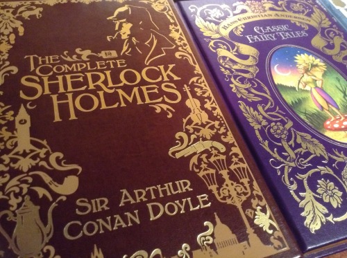 acrossmyfictionaluniverse:  Barnes and Nobel Leather bound Classics <3