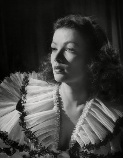  Gene Tierney in Dragonwyck (1946) 