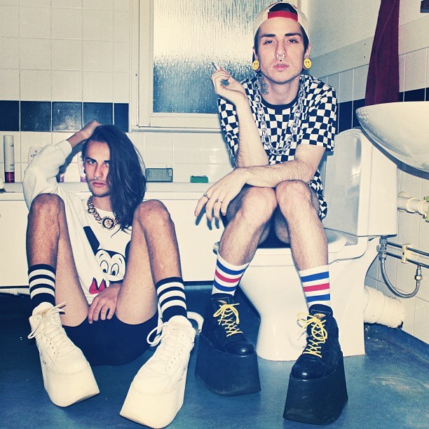 ohthentic:  flatforms:  me and @hateful—hopes   queer: ohthentic.tumblr.com 
