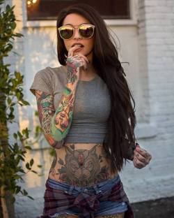 itsall1nk:  More Hot Tattoo Girls athttp://itsall1nk.tumblr.com