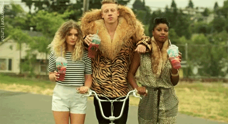 m-cklemore:  Macklemore’s scooter. 