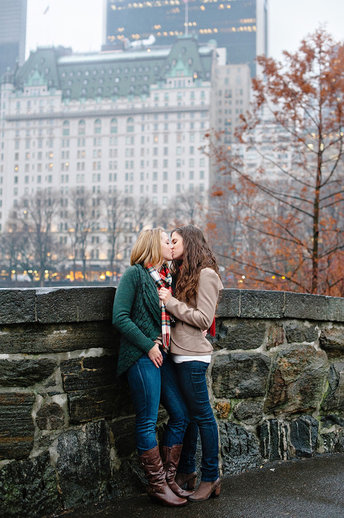 the-inspired-lesbian:  lovely lesbians 
