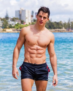 hotcelebs2000: PIETRO BOSELLI  Jfpb