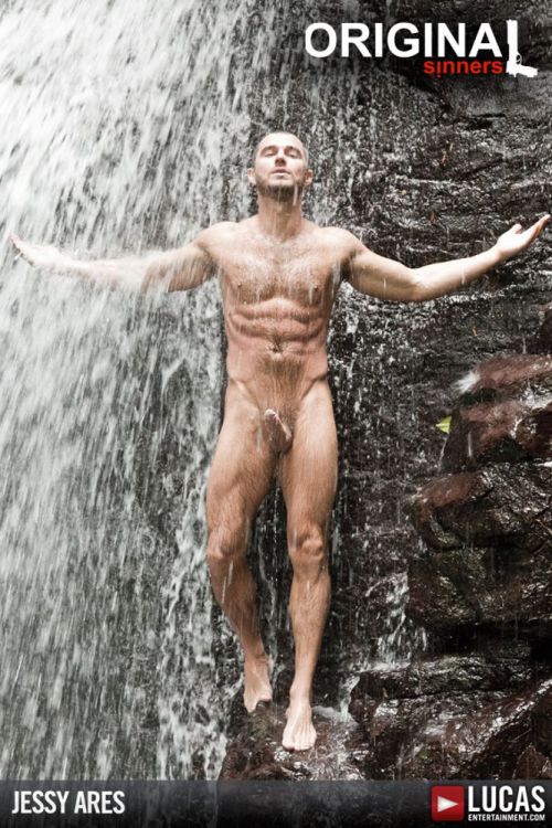 dailymancandy:  Jessey Ares
