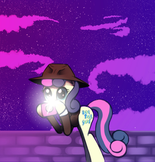 ask-canterlot-musicians:Who wouldn’t want to capture that smile?  x3