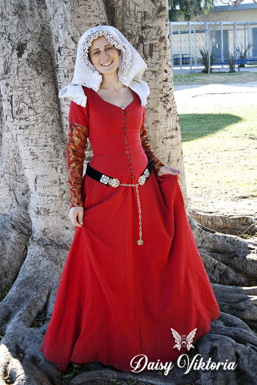 Medieval fashions by Daisy Viktoria