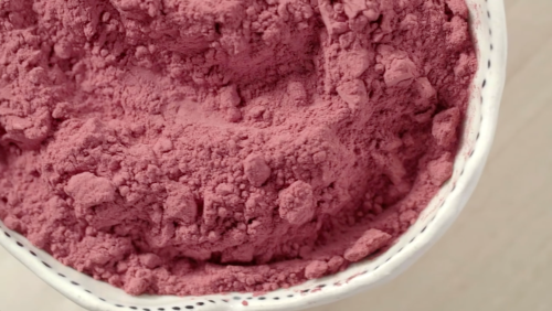 Beetroot powder can be added to virtually anything. Blend with your favorite smoothie or breakfast b