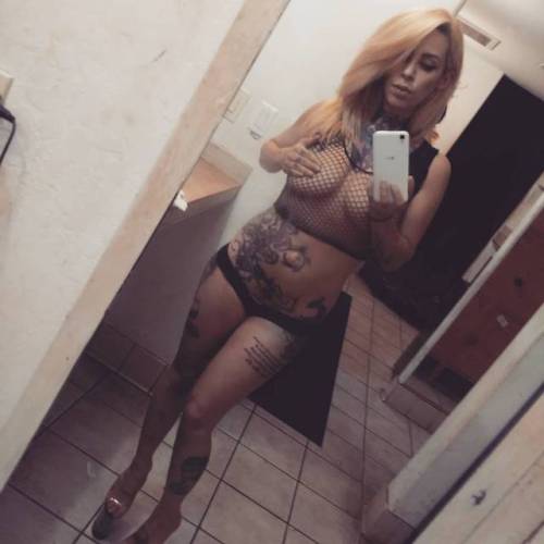 stripper-locker-room:  https://www.instagram.com/darlin_charlie26/