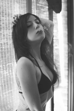 altmodelgirlcrush2:Porcelinna Suicide