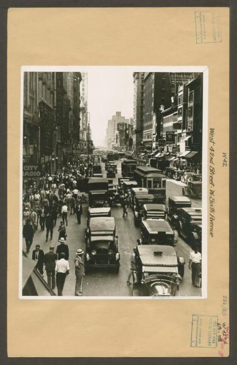 Manhattan: 42nd Street (West) - 6th Avenue1928Ewing Galloway