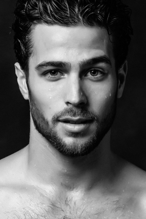andy75017:  For more hot guys… Visit and follow me on :andy75017.tumblr.com