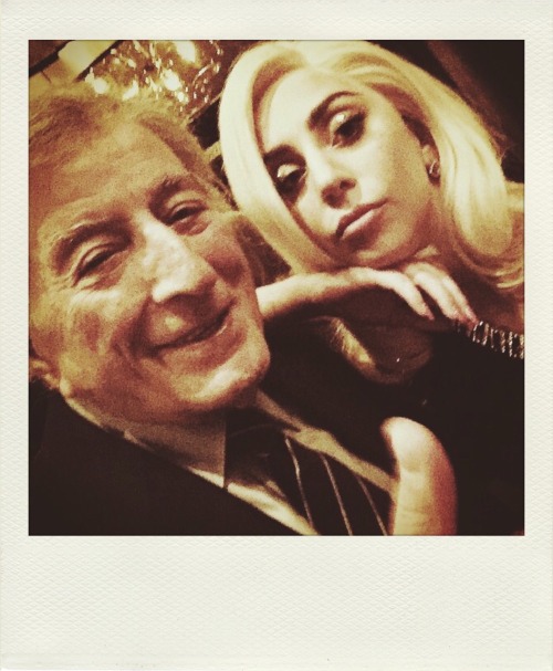 artinpopculture:Gaga with legends.