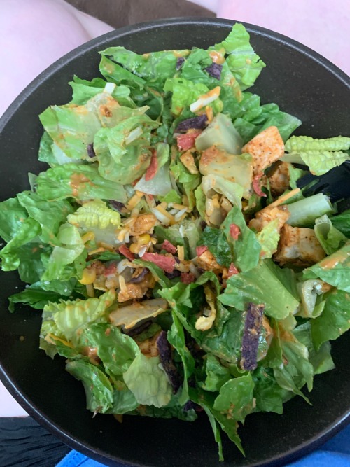 These Salads Are So Good!!! Only 260 Cals For This One, Its Prepackaged But It's So Low Cal And Yummy!