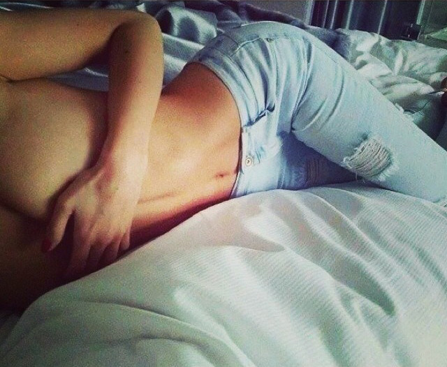 myshavedpussylovescock:  Guardando qualche blog… italianbigcock  ma cosa sei ??!?!!?