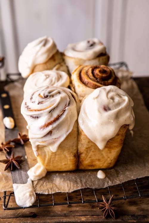fullcravings:Overnight Cinnamon Roll Bread with Chai Frosting