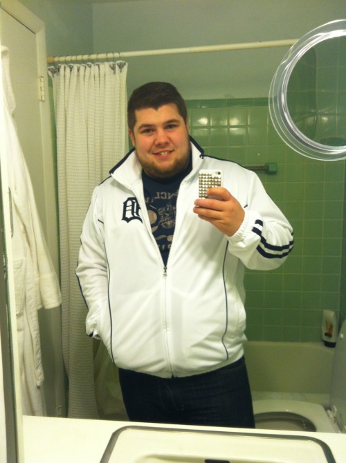 burrsinthetrap:  Lookin cute. Feelin cute. 
