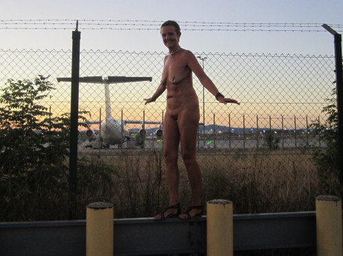 theherr1234: Am Flughafen Soo erotic!