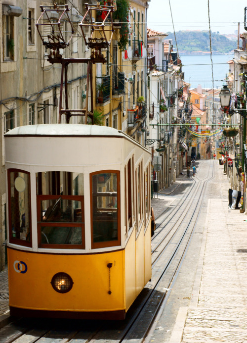 cornersoftheworld - Lisboa | by Luca Rossini