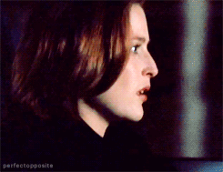 perfectopposite:  Kill Switch Scully: I can’t get through to Mulder.