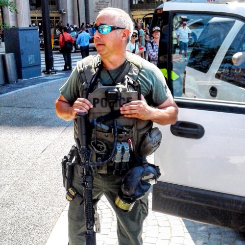 RNC 2016: Cops Chillen