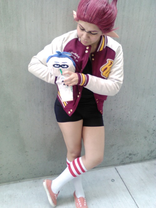 Drinking Starbucks hangin with my boyfriend Garret I cosplayed Dario at Fanime Taken by @sugarcrevin