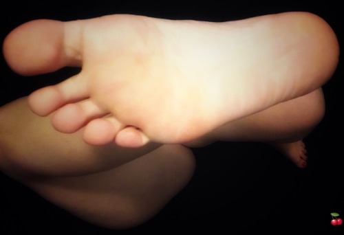 cherryredtoes: Soles