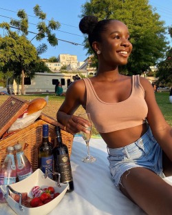 darkskinwomen:@joie.ade 🤍