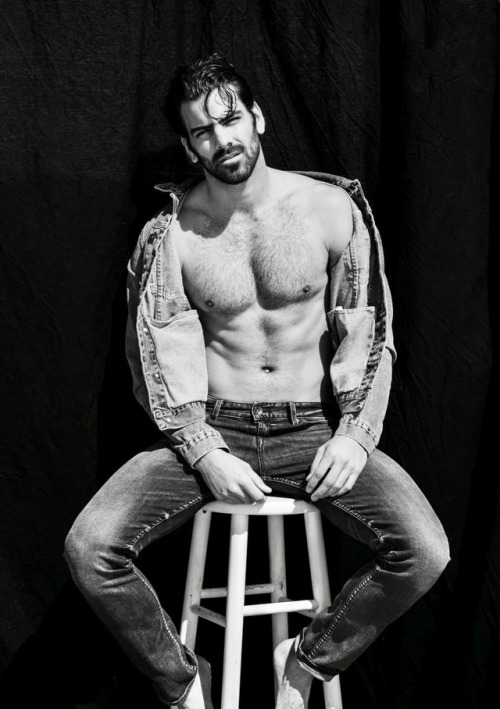 Porn ilovenyledimarco:Nyle DiMarco He sure knows photos