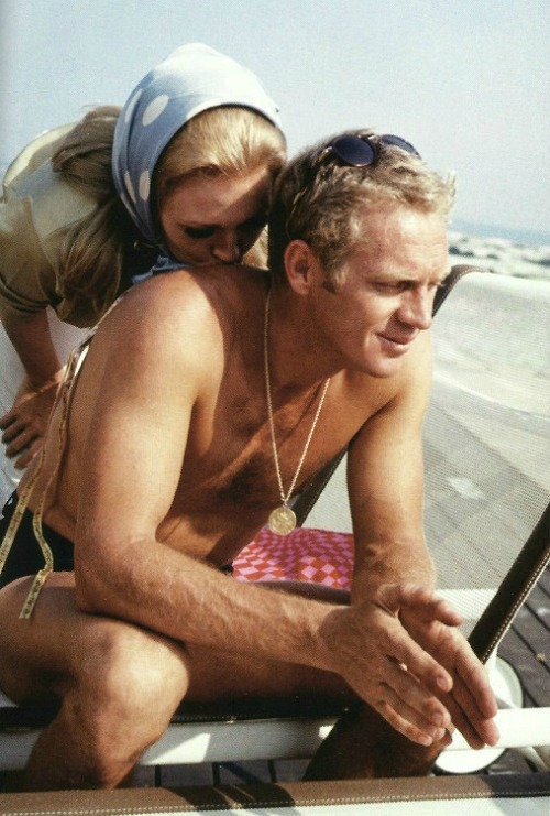 thelittlefreakazoidthatcould: Steve McQueen and Faye Dunaway in a still from The Thomas Crown Affair