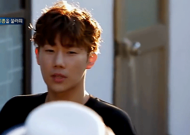 soooldout:  223/365 Days of Sunggyu  ☼  beautiful tanned gyu ☼  