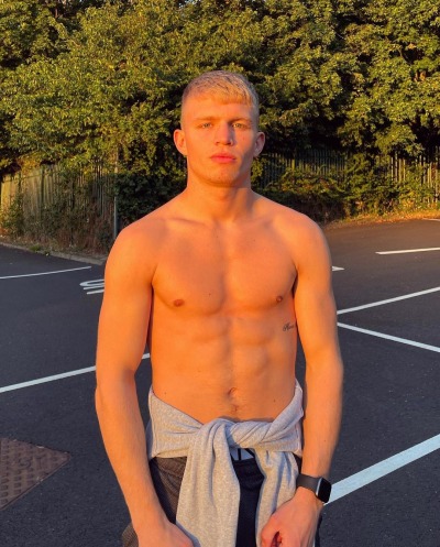 toxyc80:Joe Russell. North East boxer  hyper aggressive pussy raider 