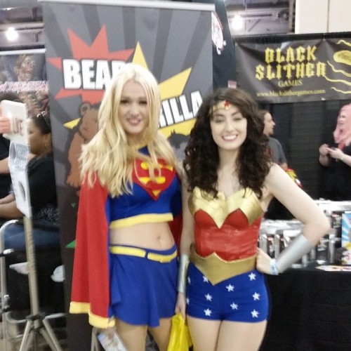 Hanging out with Black Slither Games at Philly Comic Con and ran into some heroines.#supergirl #wond