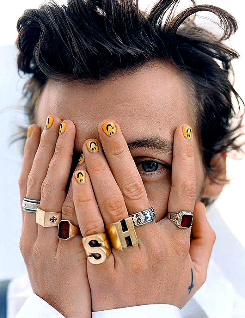 perriedward:Harry Styles photographed by Samuel Bradley for The Guardian Weekend.