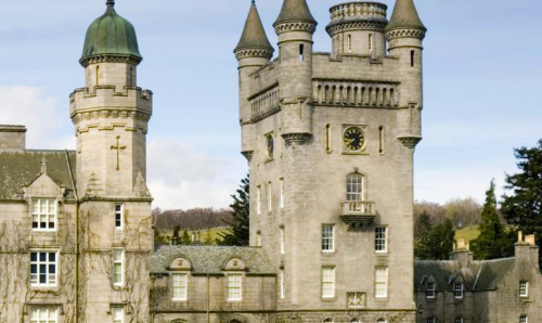 discovergreatbritain: Balmoral CastlePurchased by Queen Victoria in 1852, Balmoral Castle in Aberdee