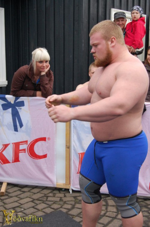 thebigbearcave:  Lord Pall’s special event. 