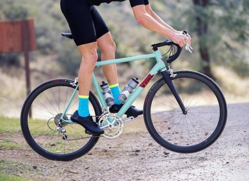 vynlbikes: Wheelie Wednesday. @jeffcurtes