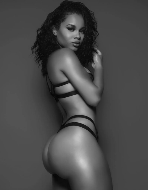 princejazziedad:DeliciouslySexy. Gorgeous. Curvy. BootiDelicious..Ms Kurveys4Days&hellip;&hellip;..